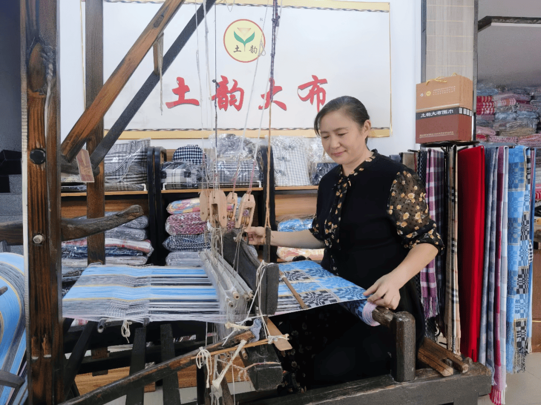 喜报！黄冈3 名非遗传承人 获评2025 年度 “湖北省乡村